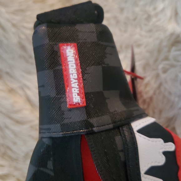 Sprayground SHARKS IN PARIS THUNDERDRIP SAVVY CROSSBODY - Picture 11 of 11